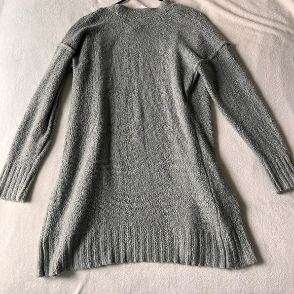 Cozy Green Open-Front Cardigan - Picture 2 of 6